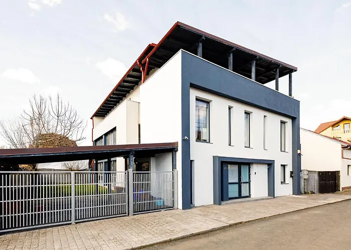 Apartament De Lux 90 Mp